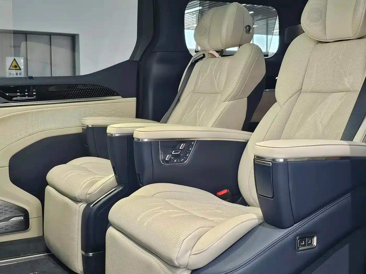 Extreme Krypton 009 2024 Model 7-Seat Aisle Edition 4WD 108kWh — миниатюра 16
