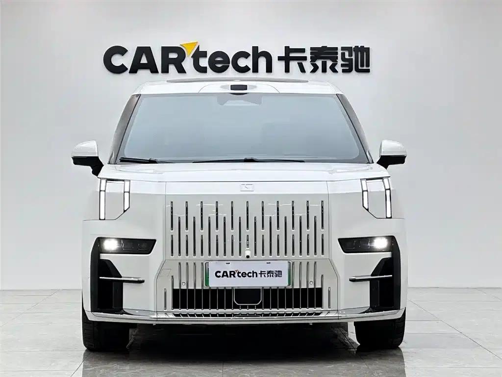 Extreme Krypton 009 2024 Model 7-Seat Aisle Edition 4WD 108kWh — миниатюра 7