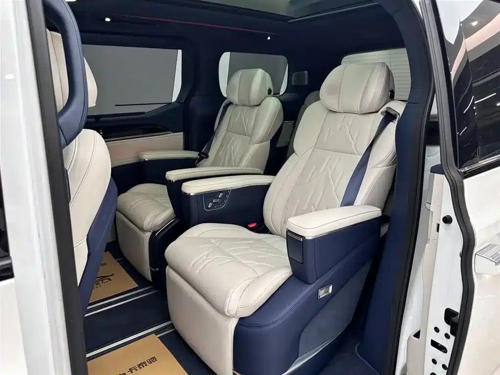 Extreme Krypton 009 2024 Model 7-Seat Aisle Edition 4WD 108kWh — миниатюра 9