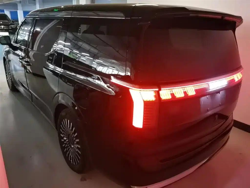 Extreme Krypton 009 2024 Model 7-Seat Aisle Edition 4WD 108kWh — миниатюра 5