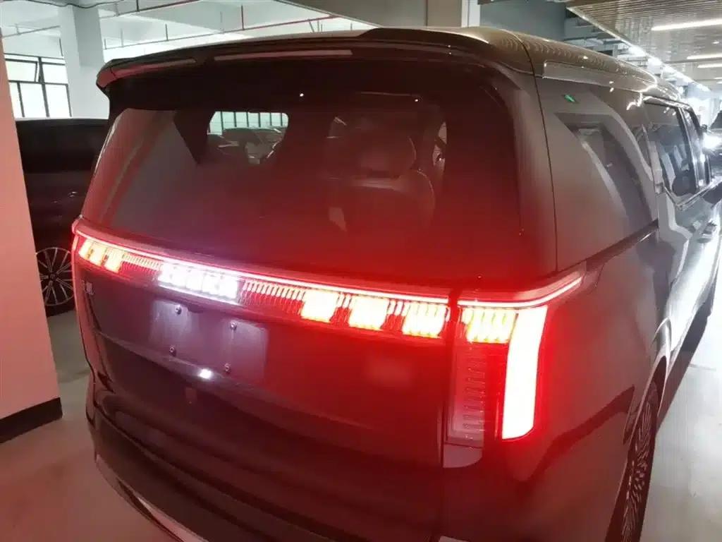 Extreme Krypton 009 2024 Model 7-Seat Aisle Edition 4WD 108kWh — миниатюра 6