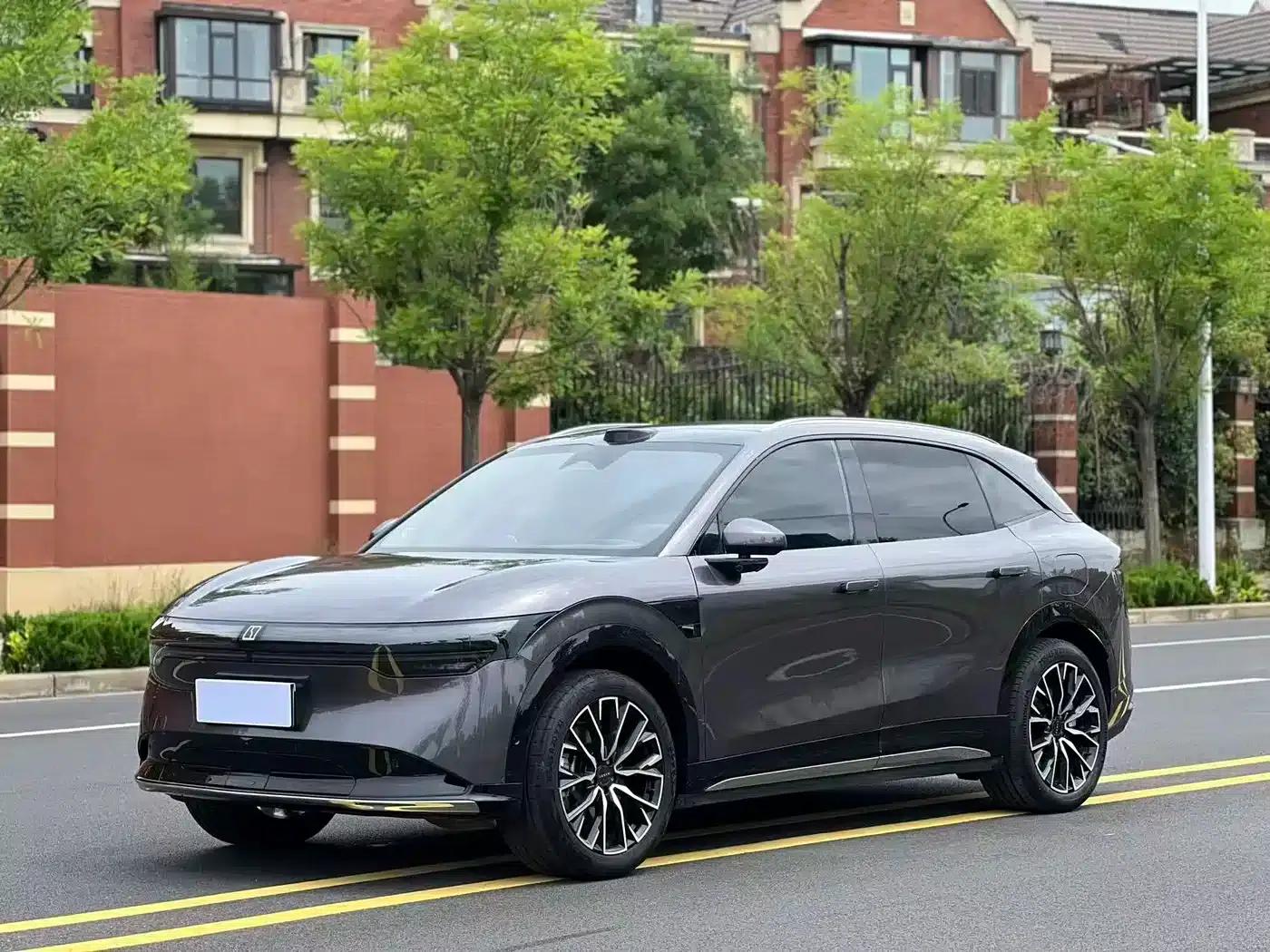 Jike 7X 2025 Model 100kWh Long-Range Rear-Wheel Drive Intelligent Driving Edition — миниатюра 1