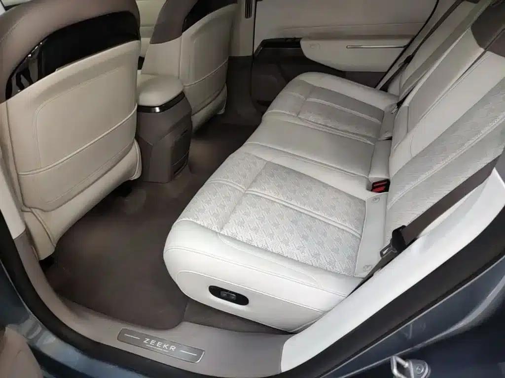 Jike 7X 2025 Model 100kWh Long-Range Four-Wheel Drive Intelligent Driving Edition — миниатюра 17