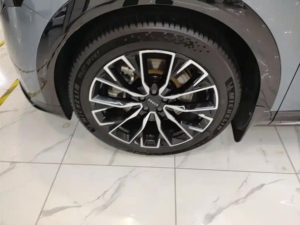 Jike 7X 2025 Model 100kWh Long-Range Four-Wheel Drive Intelligent Driving Edition — миниатюра 23