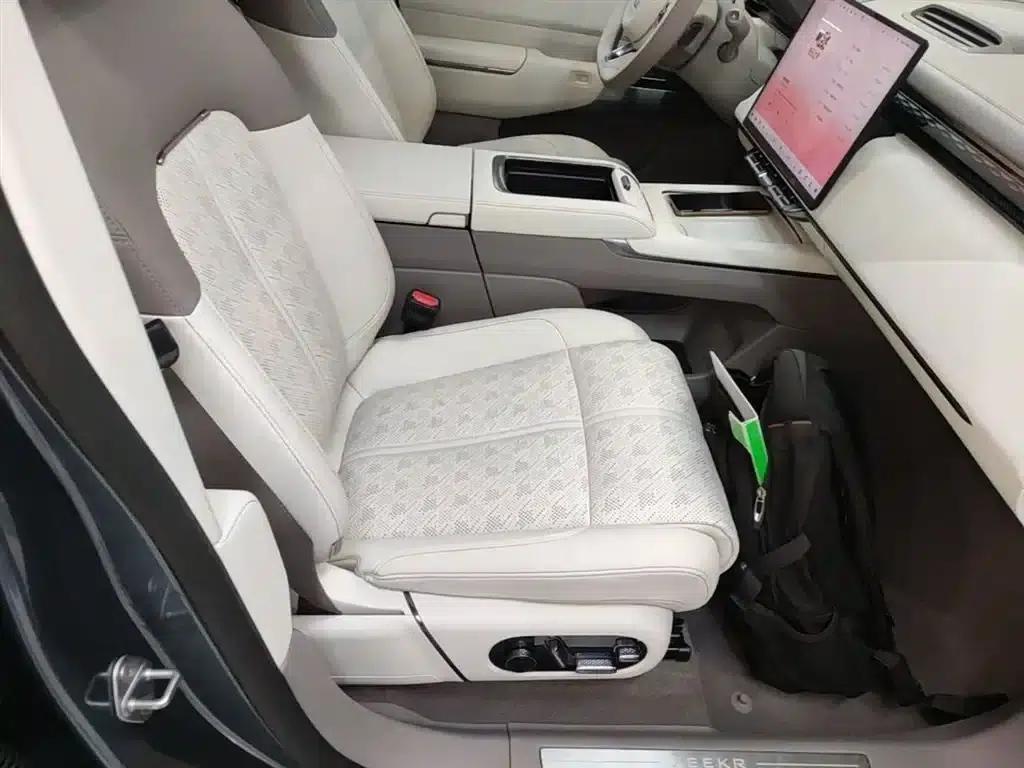 Jike 7X 2025 Model 100kWh Long-Range Four-Wheel Drive Intelligent Driving Edition — миниатюра 25
