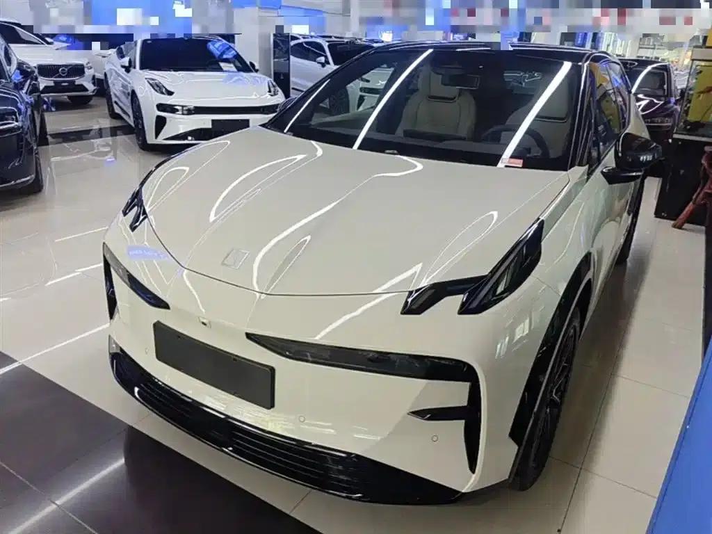 Extreme Krypton X 2025 Four-Seat Rear-Wheel Drive Cube Edition — миниатюра 1