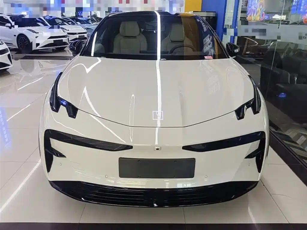 Extreme Krypton X 2025 Four-Seat Rear-Wheel Drive Cube Edition — миниатюра 3