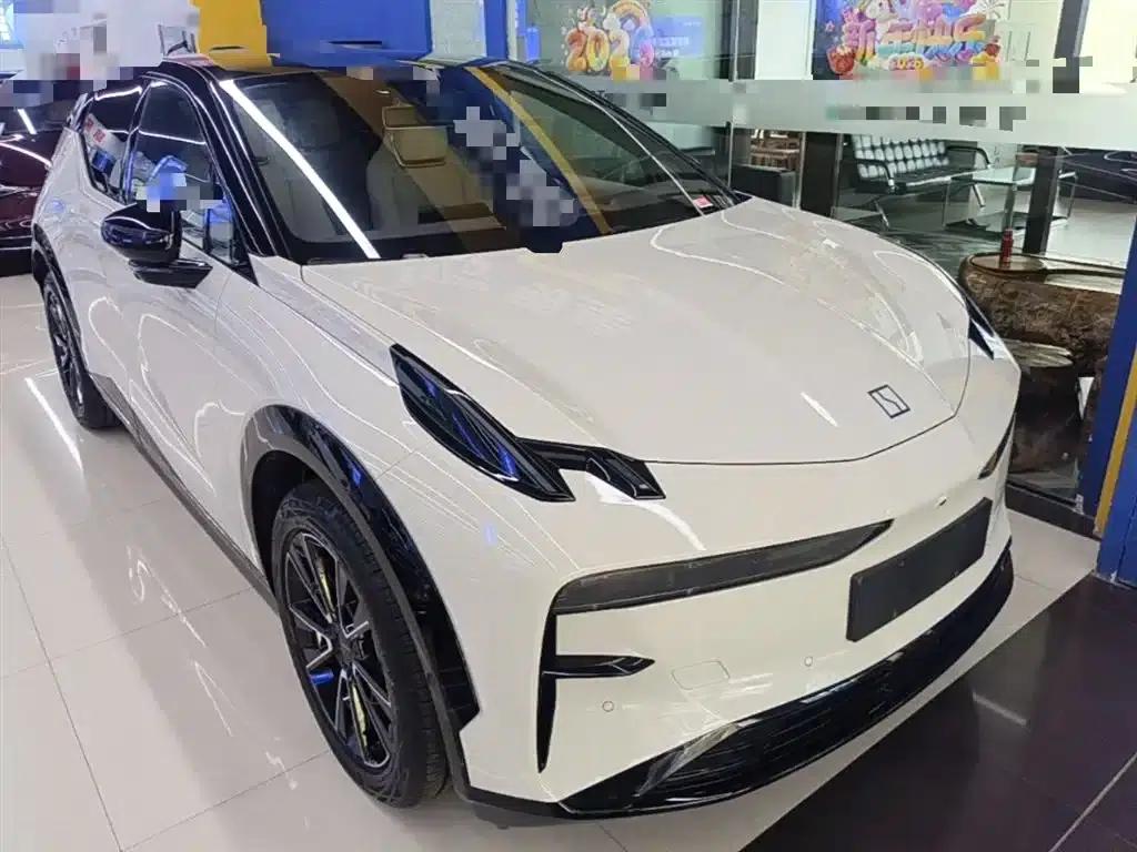 Extreme Krypton X 2025 Four-Seat Rear-Wheel Drive Cube Edition — миниатюра 4