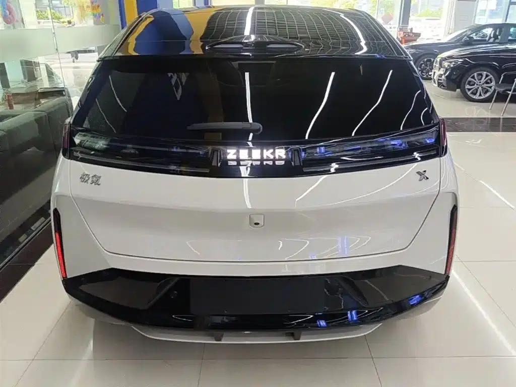 Extreme Krypton X 2025 Four-Seat Rear-Wheel Drive Cube Edition — миниатюра 6