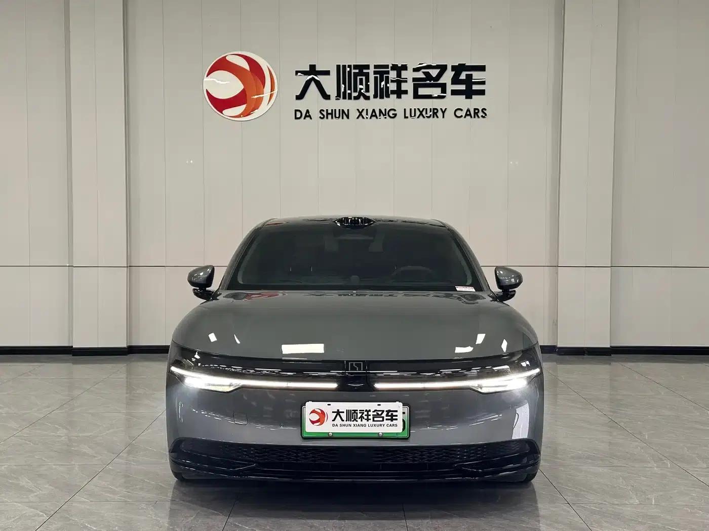 Extreme Krypton 007 2025 Rear-Wheel Drive Intelligent Driving Edition 75kWh — миниатюра 2