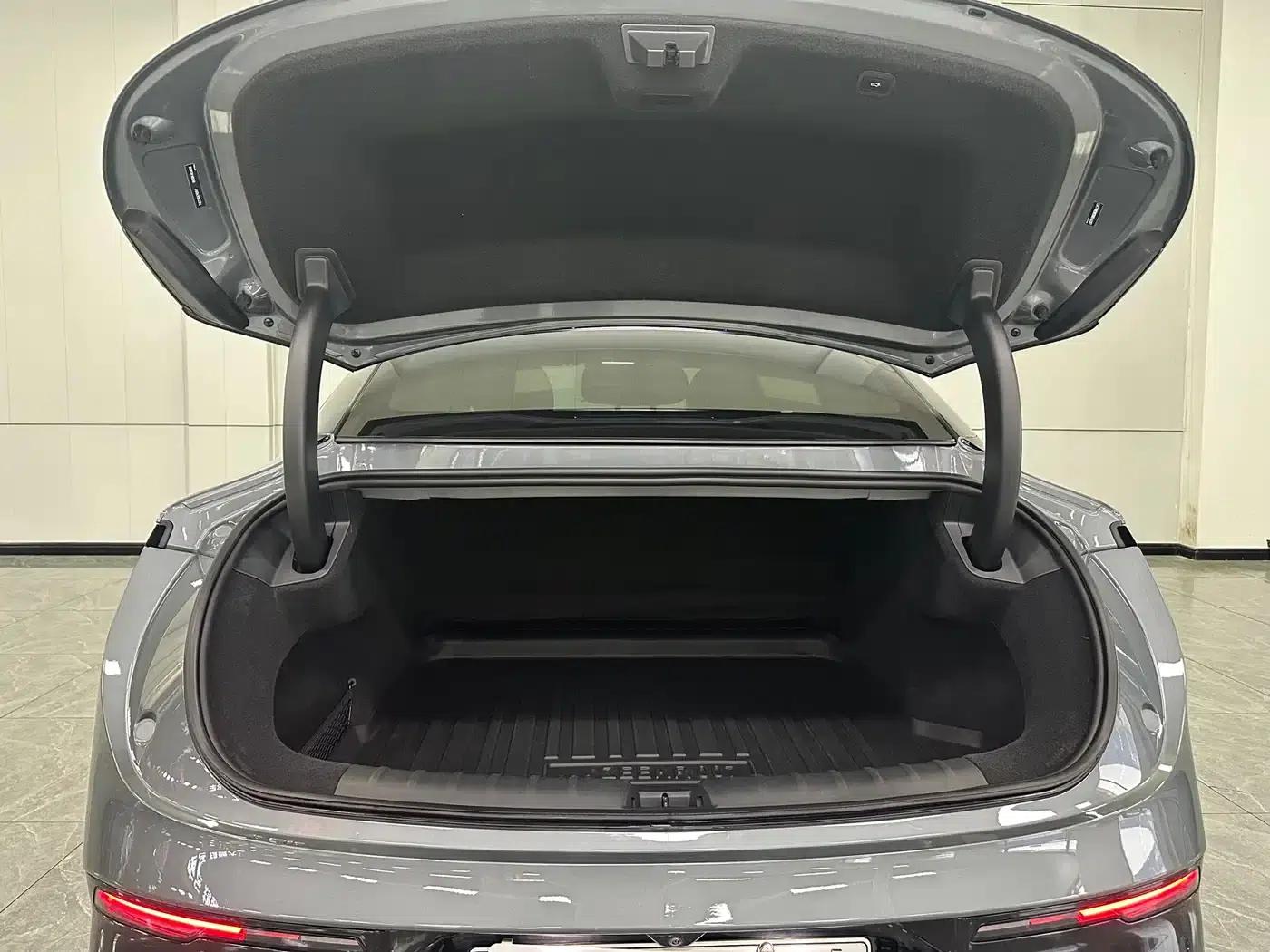 Extreme Krypton 007 2025 Rear-Wheel Drive Intelligent Driving Edition 75kWh — миниатюра 12