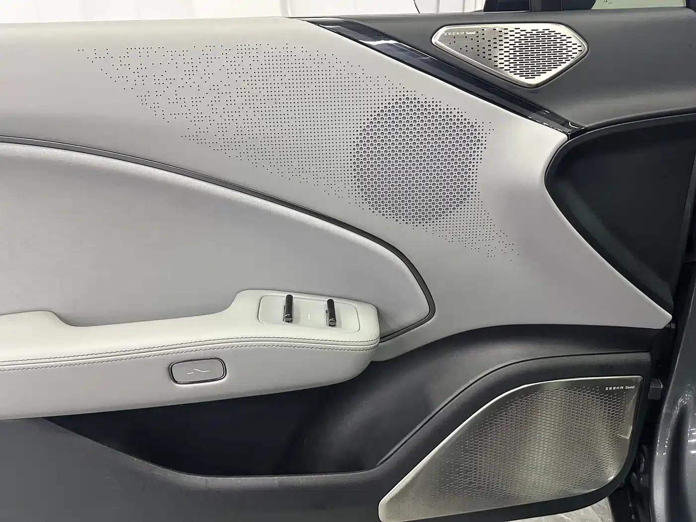 Extreme Krypton 007 2025 Rear-Wheel Drive Intelligent Driving Edition 75kWh — миниатюра 31