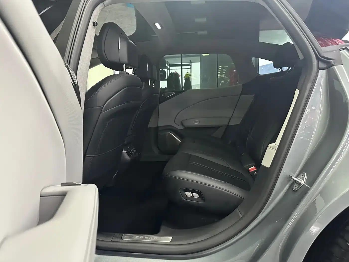 Extreme Krypton 007 2025 Rear-Wheel Drive Intelligent Driving Edition 75kWh — миниатюра 9