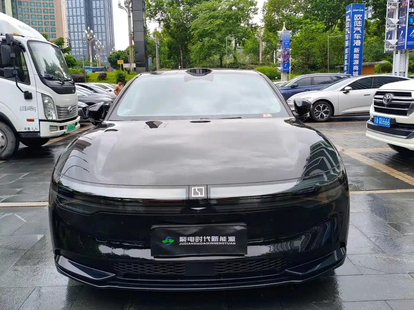 Extreme Krypton 007 2025 All-Wheel Drive Intelligent Driving Edition 75kWh — миниатюра 2