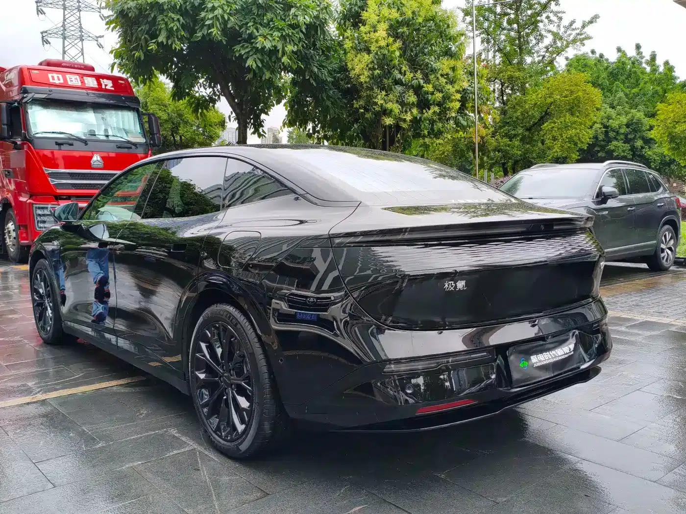 Extreme Krypton 007 2025 All-Wheel Drive Intelligent Driving Edition 75kWh — миниатюра 11