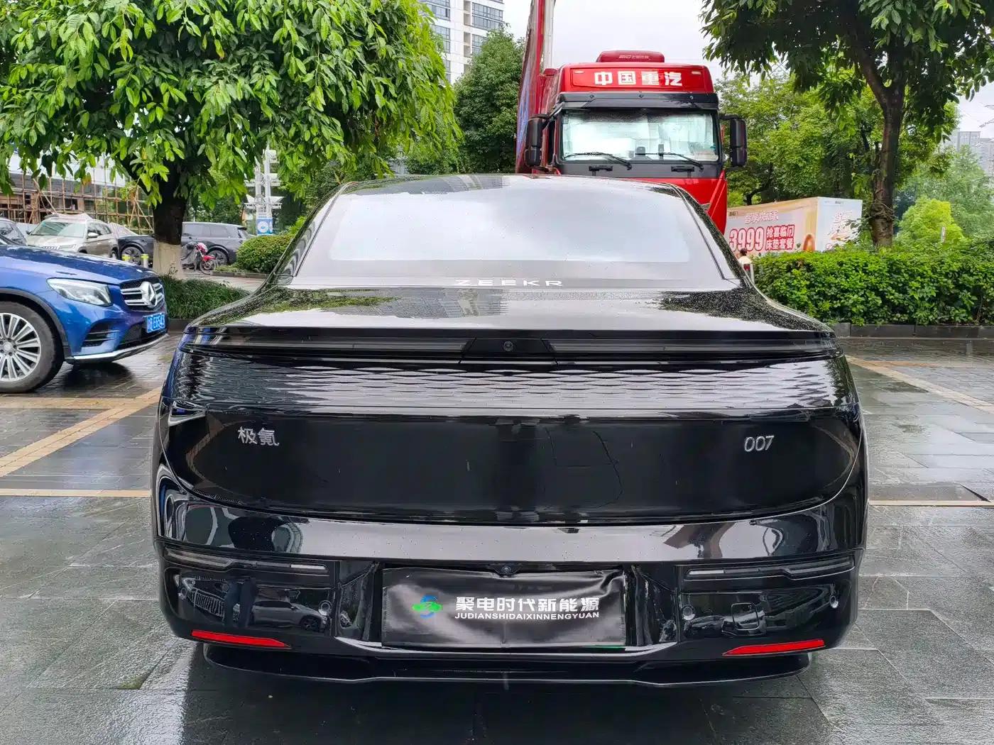 Extreme Krypton 007 2025 All-Wheel Drive Intelligent Driving Edition 75kWh — миниатюра 12