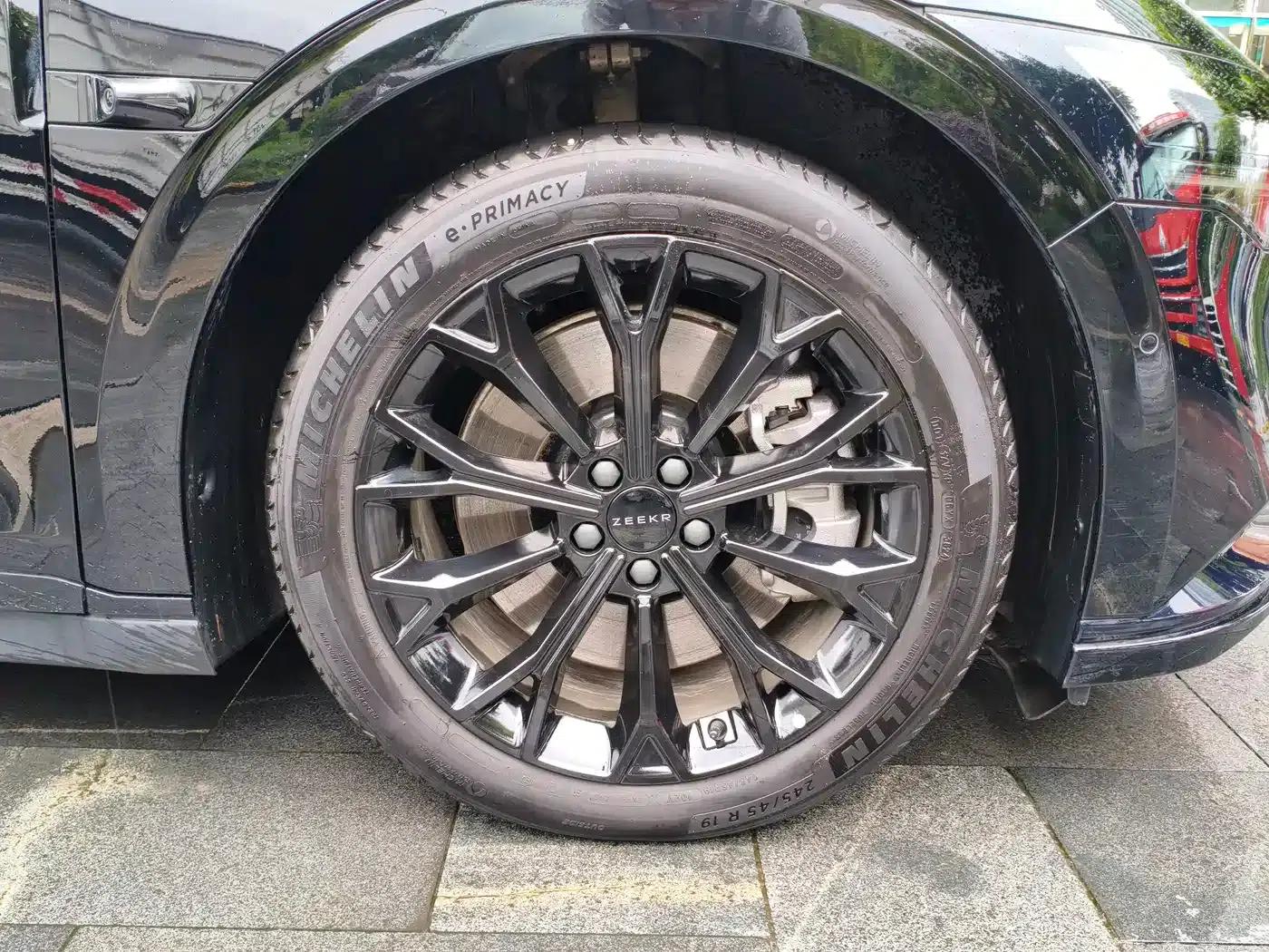 Extreme Krypton 007 2025 All-Wheel Drive Intelligent Driving Edition 75kWh — миниатюра 14