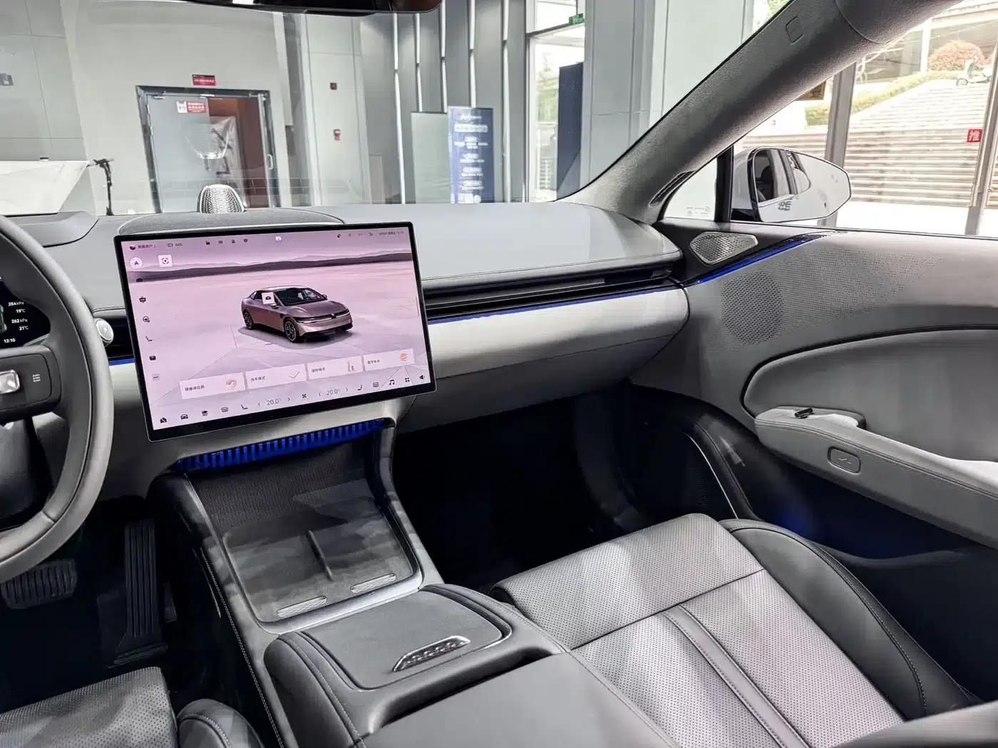 Extreme Krypton 007 2025 Rear-Wheel Drive Intelligent Driving Edition 75kWh — миниатюра 7
