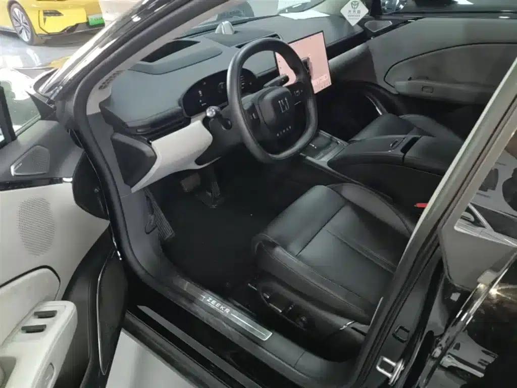Extreme Krypton 007 2024 Rear-Wheel Drive Enhanced Version 75kWh — миниатюра 16