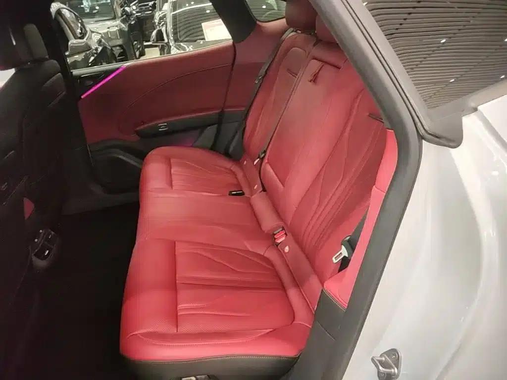 Jike 007GT 2025 Rear-Wheel Drive Intelligent Driving Edition 75kWh — миниатюра 17