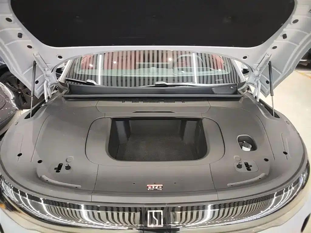 Jike 007GT 2025 Rear-Wheel Drive Intelligent Driving Edition 75kWh — миниатюра 20