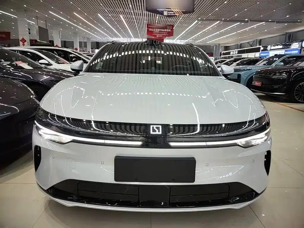 Jike 007GT 2025 Rear-Wheel Drive Intelligent Driving Edition 75kWh — миниатюра 3