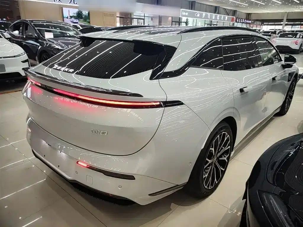 Jike 007GT 2025 Rear-Wheel Drive Intelligent Driving Edition 75kWh — миниатюра 7