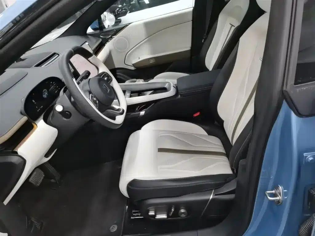 Extreme Krypton 007GT 2025 All-Wheel Drive Intelligent Driving Edition 75kWh — миниатюра 15