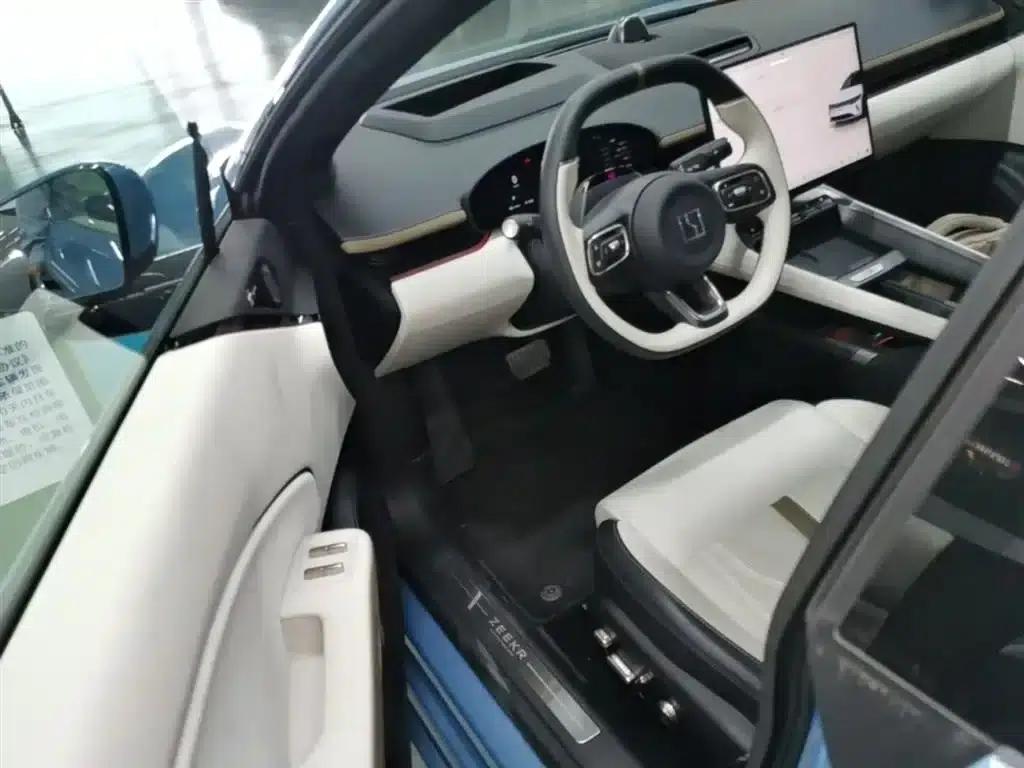 Extreme Krypton 007GT 2025 All-Wheel Drive Intelligent Driving Edition 75kWh — миниатюра 16
