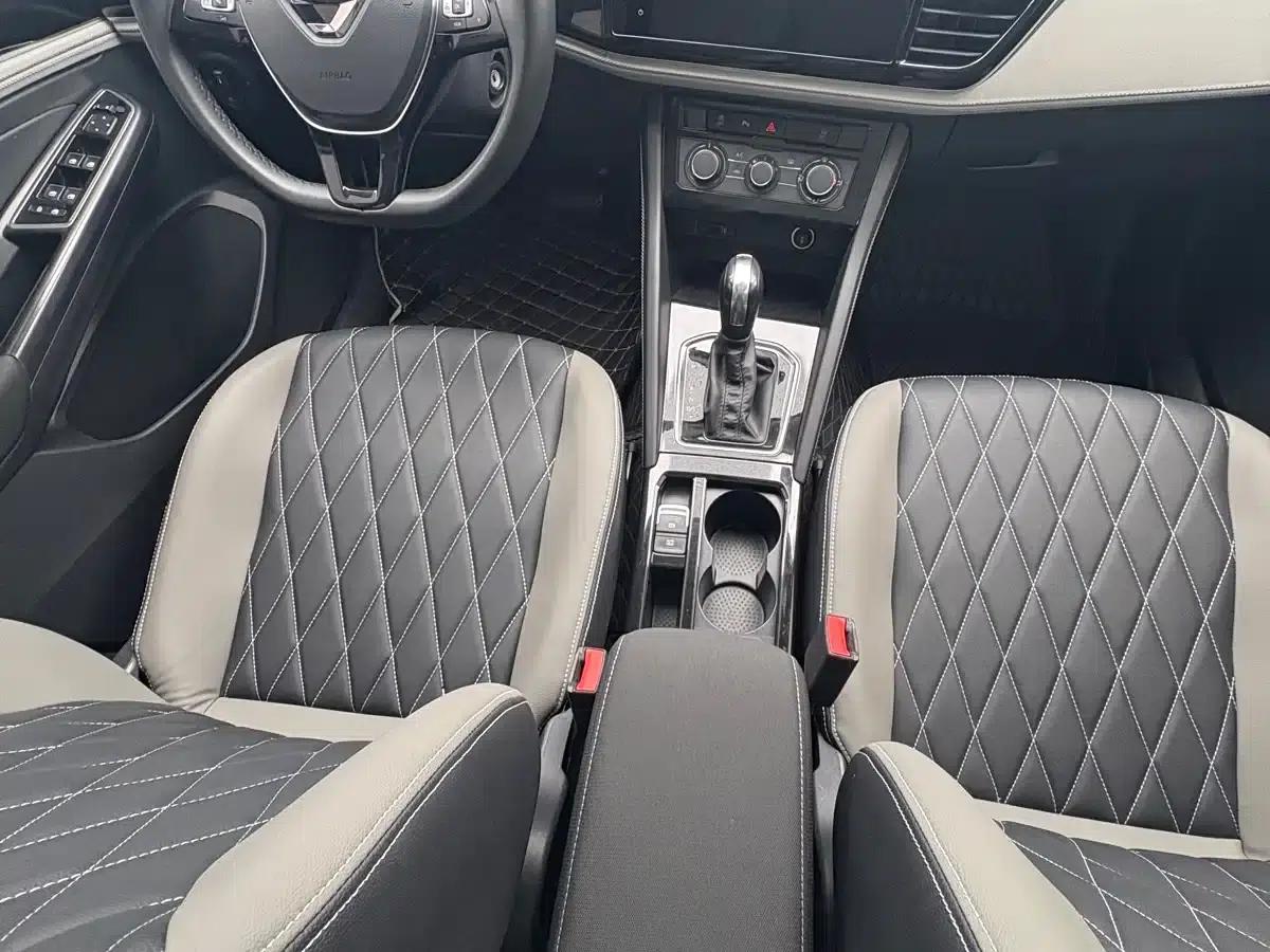 Jetta VS7 2023 280TSI Automatic Entry-Level Edition — миниатюра 13
