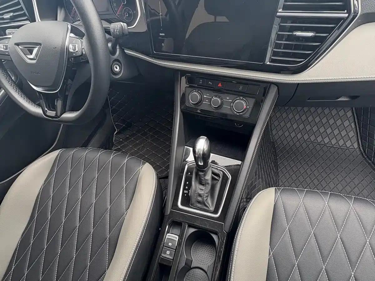 Jetta VS7 2023 280TSI Automatic Entry-Level Edition — миниатюра 7