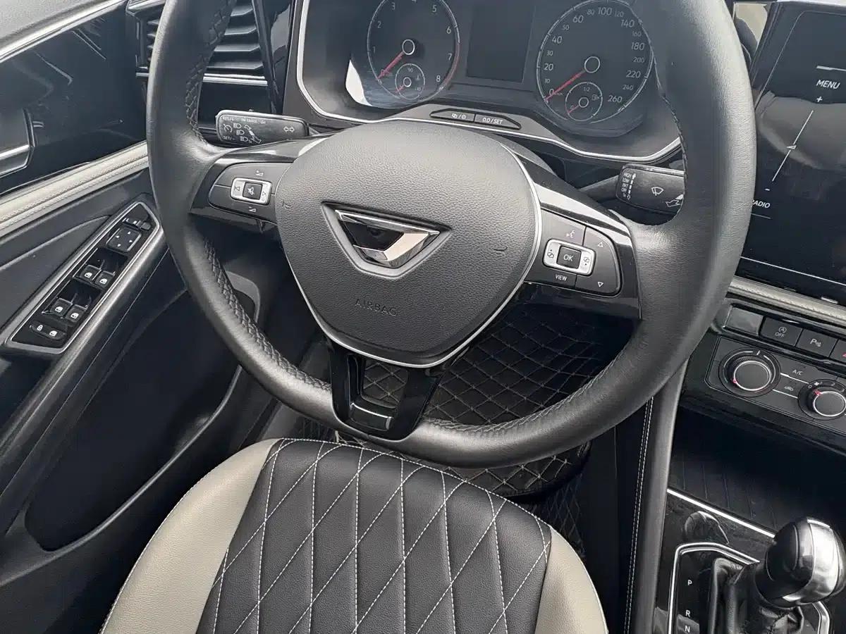 Jetta VS7 2023 280TSI Automatic Entry-Level Edition — миниатюра 8