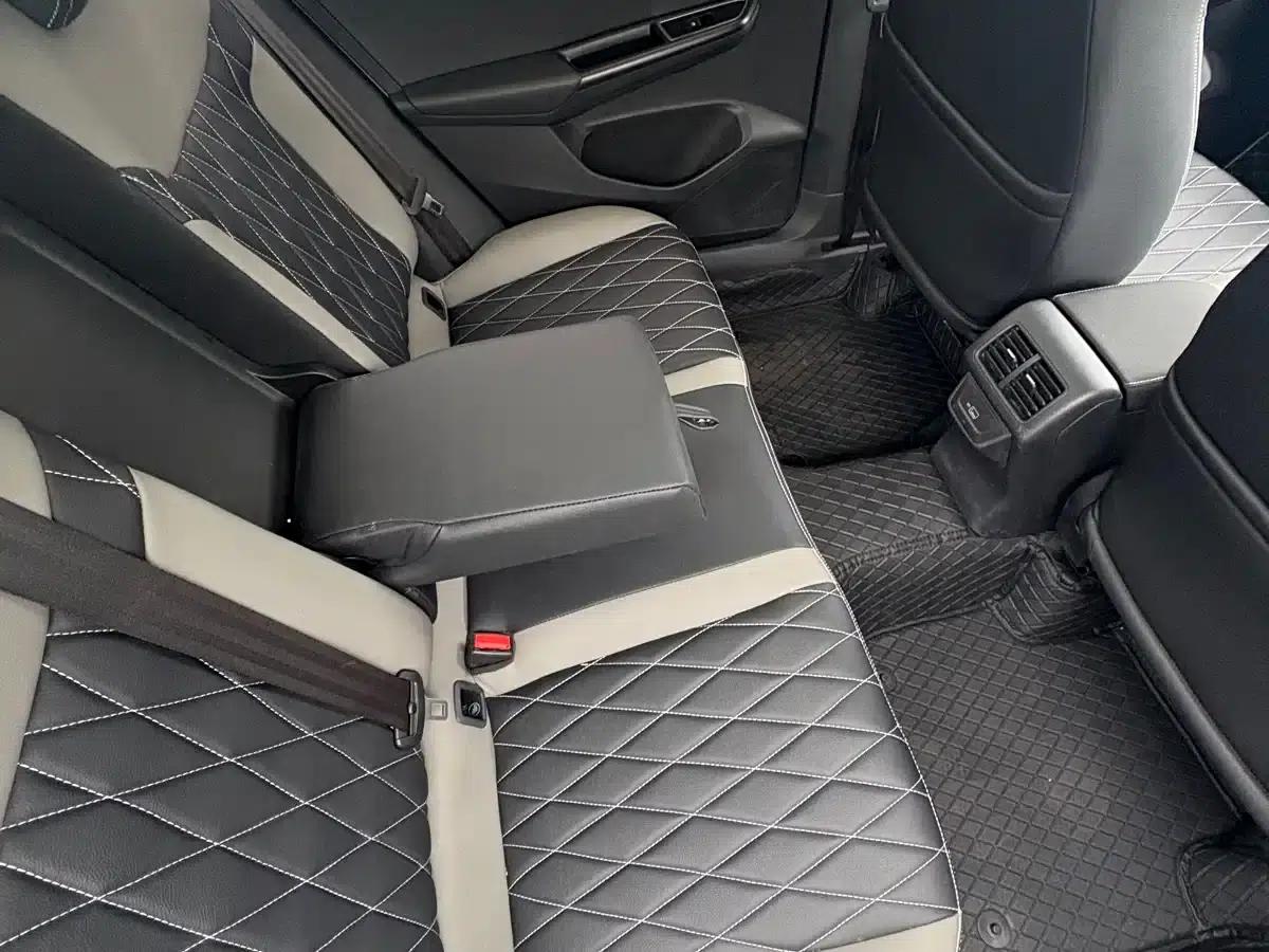 Jetta VS7 2023 280TSI Automatic Entry-Level Edition — миниатюра 10