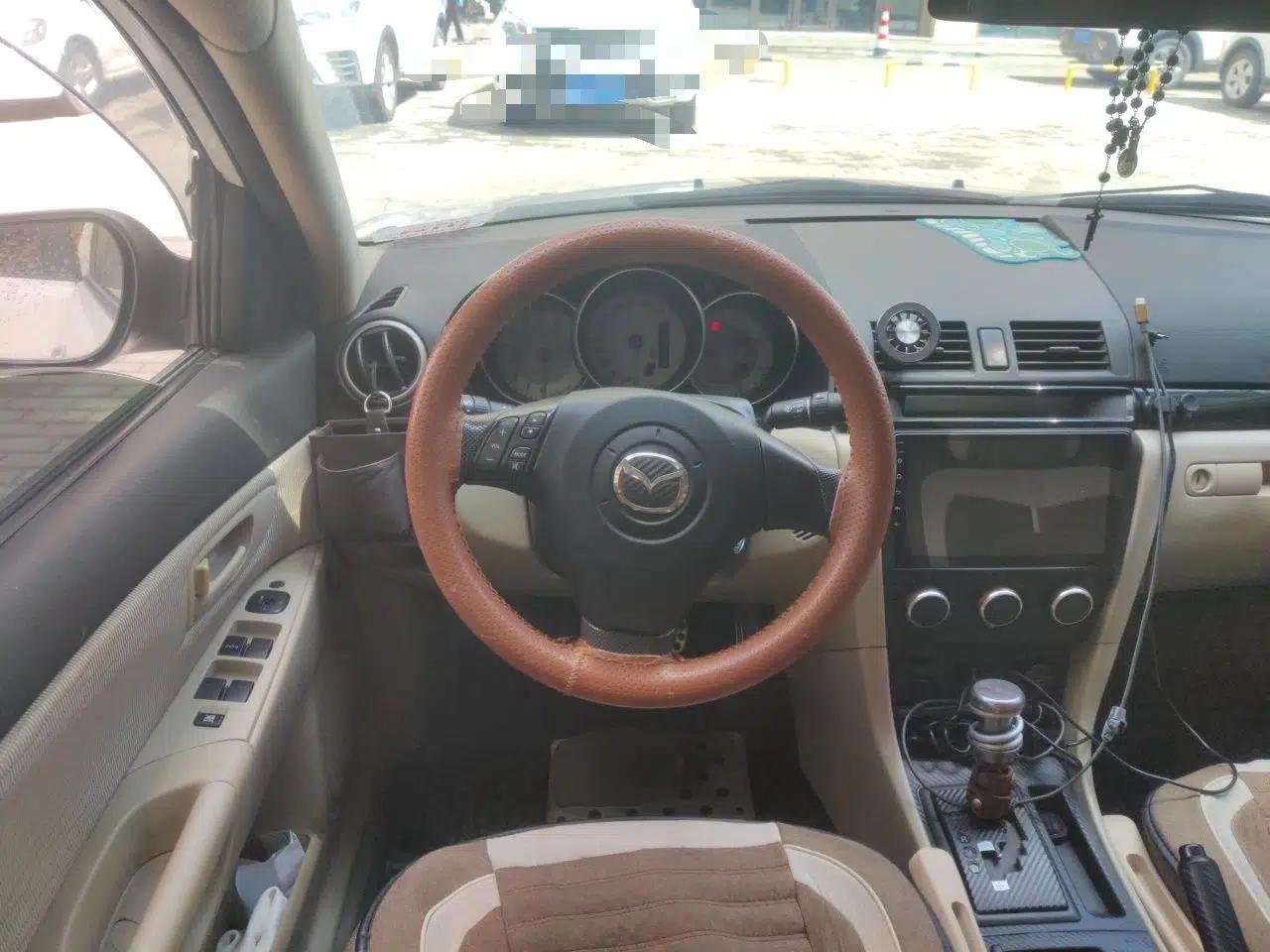 Mazda 3 2010 1.6L Automatic Classic Stylish Version — миниатюра 11