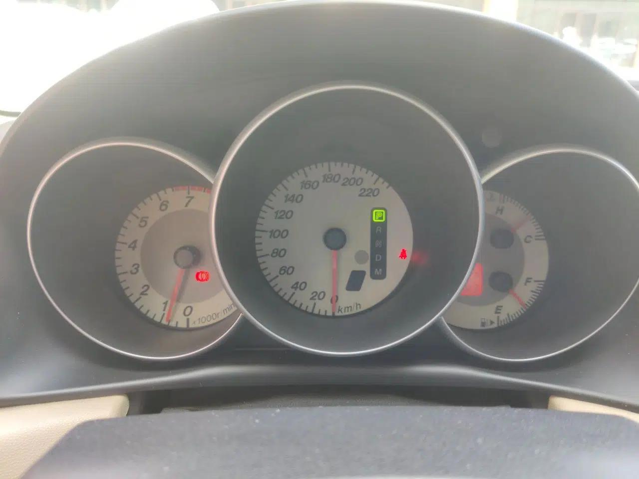 Mazda 3 2010 1.6L Automatic Classic Stylish Version — миниатюра 12