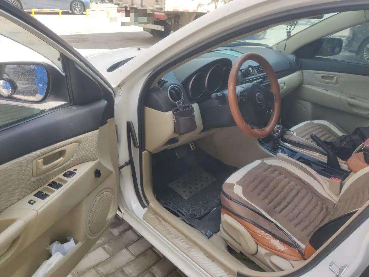 Mazda 3 2010 1.6L Automatic Classic Stylish Version — миниатюра 17