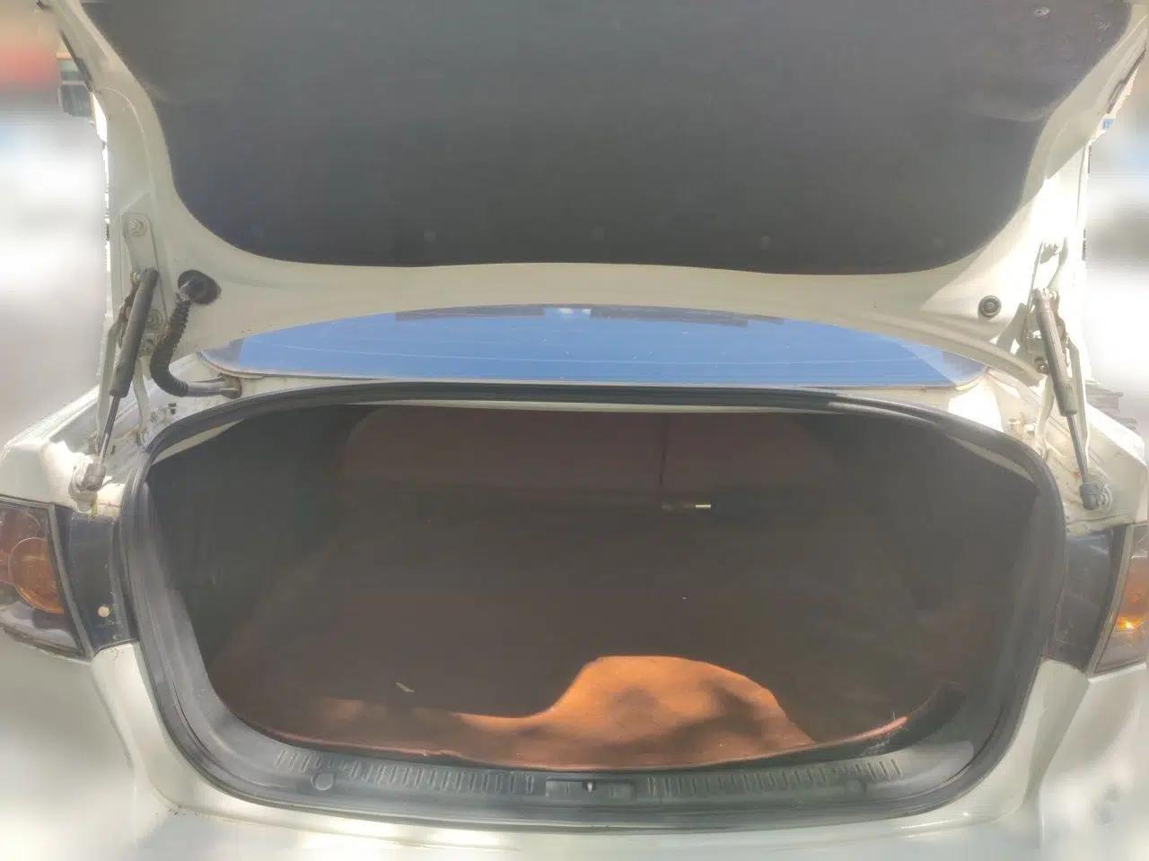 Mazda 3 2010 1.6L Automatic Classic Stylish Version — миниатюра 20