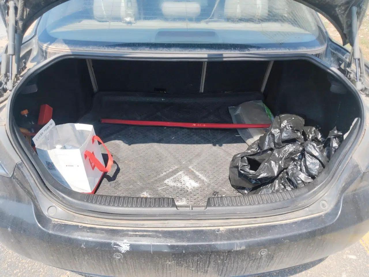 Mazda 6 2011 2.0L Manual Trim — миниатюра 20
