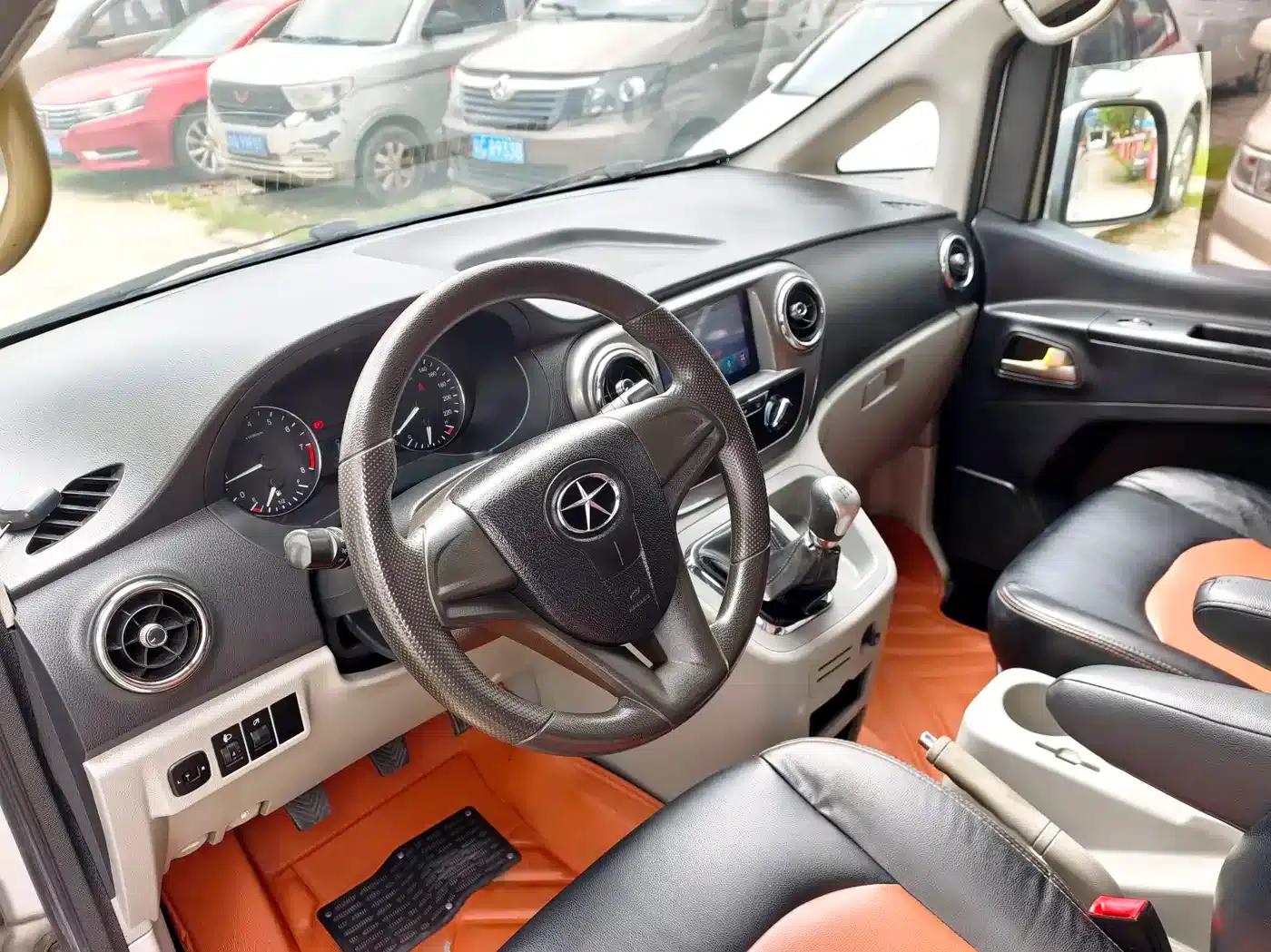 Refine M3 2016 IKEA Edition 1.6L Luxury — миниатюра 31