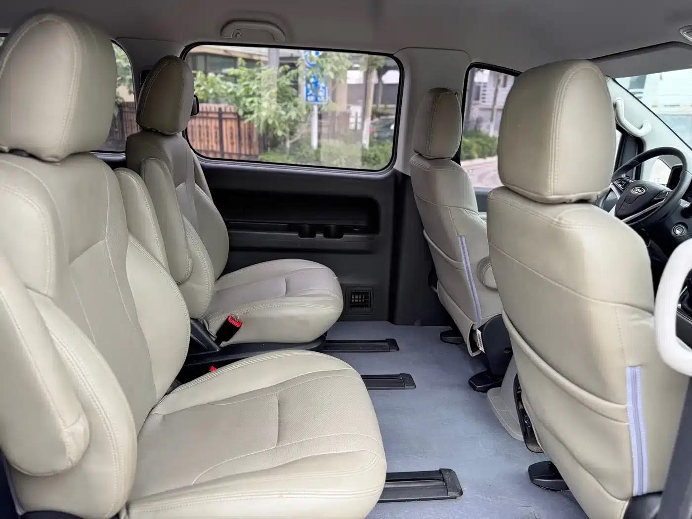 Refine M4 2016 2.0L Manual Comfort Model — миниатюра 6