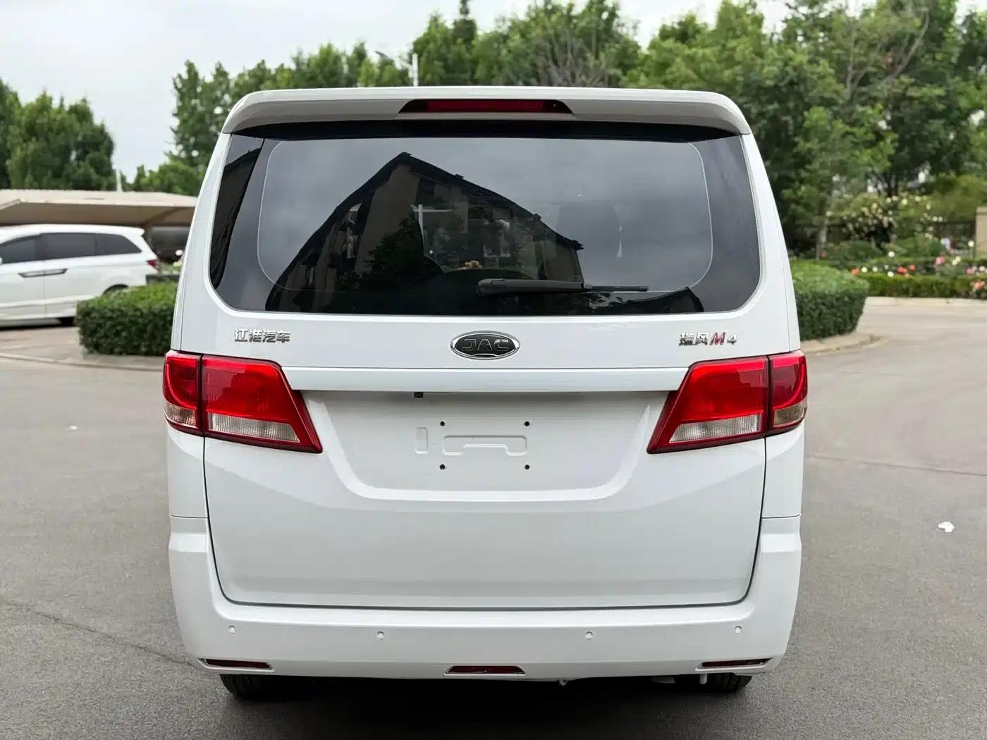 Refine M4 2016 2.0L Manual Comfort Model — миниатюра 9