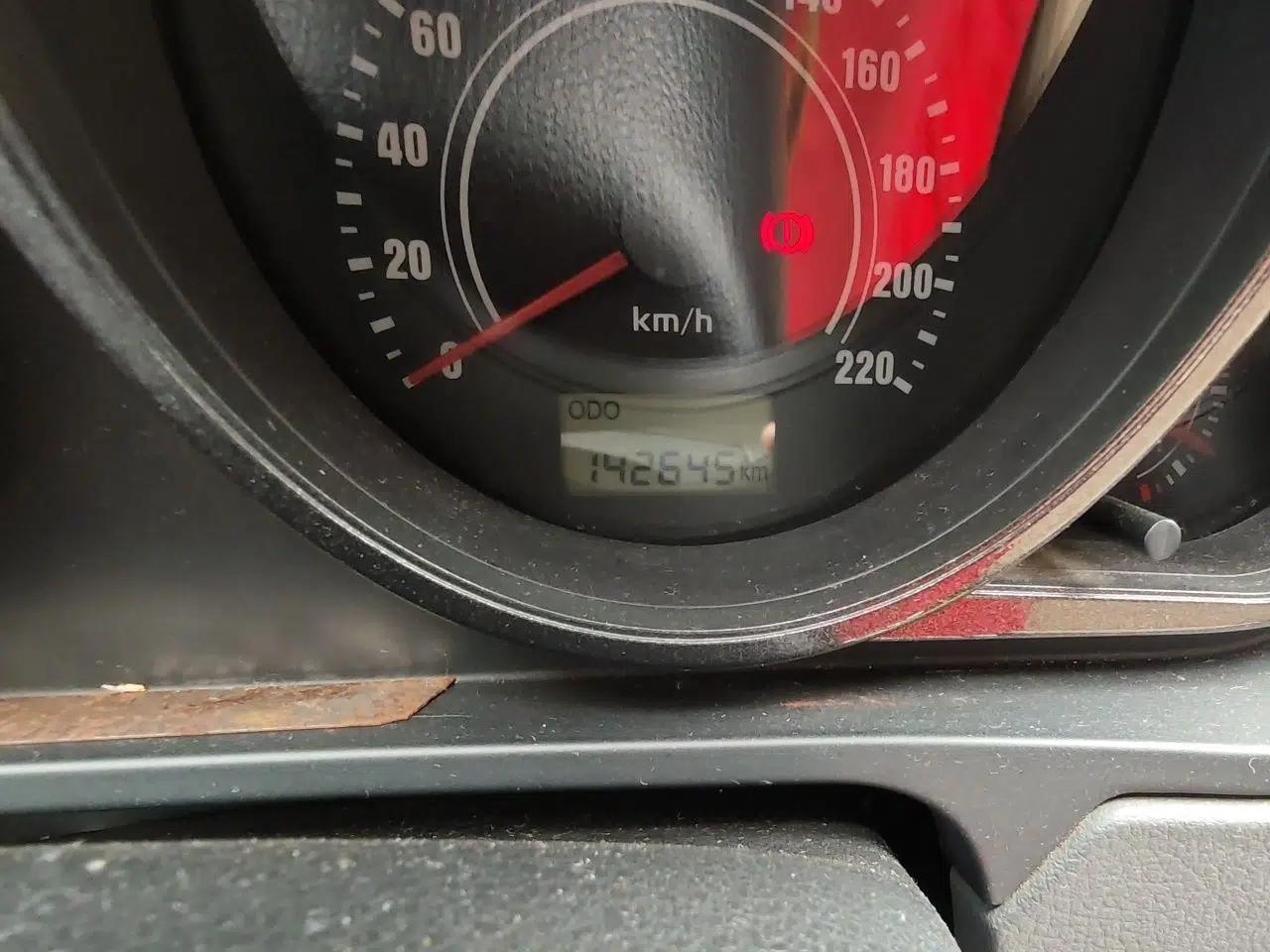Mazda 2 2009 1.5L Manual Value Edition — миниатюра 13