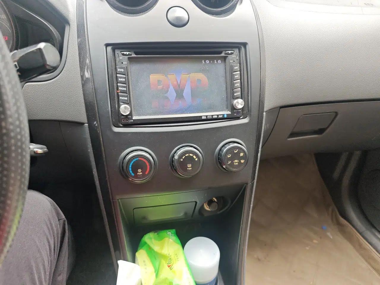 Mazda 2 2009 1.5L Manual Value Edition — миниатюра 14