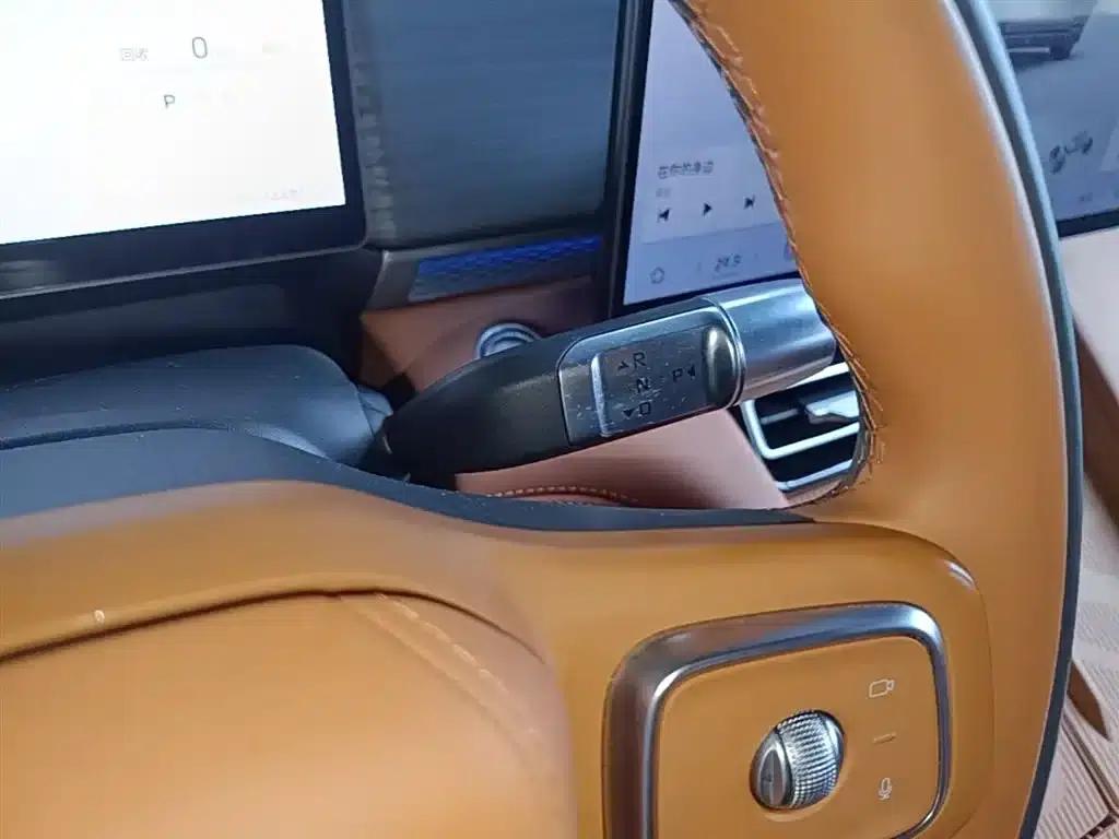 Jetour Mountain & Sea L7 PLUS 2026 Model 220km Luxury Edition 5-Seater — миниатюра 14