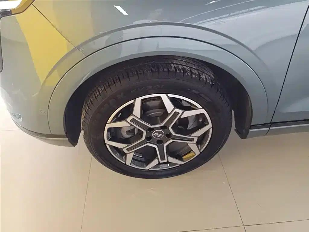 Jetour Mountain & Sea L7 PLUS 2026 Model 220km Luxury Edition 5-Seater — миниатюра 23