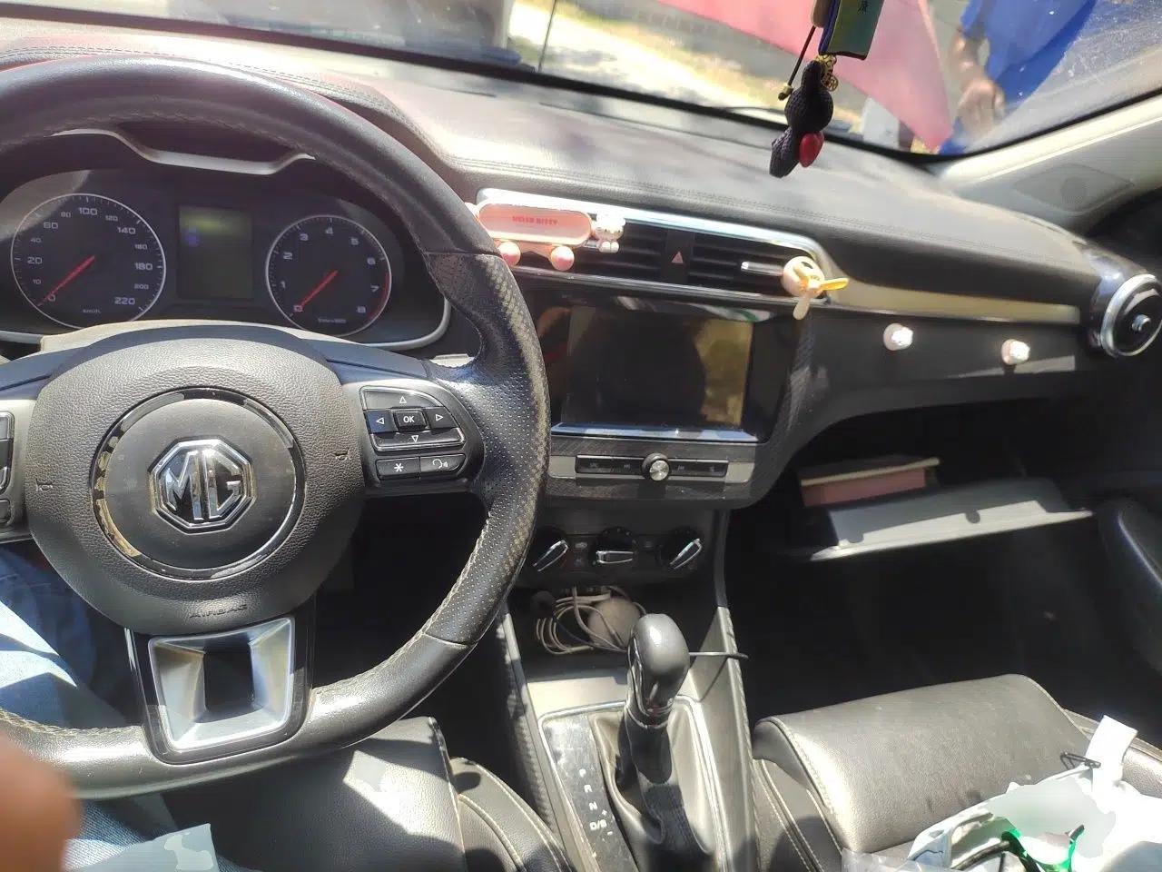 MG ZS 2018 1.5L Automatic Luxury Edition China V Standard — миниатюра 10