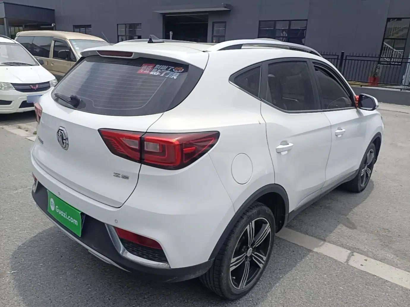 MG ZS 2017 1.5L Automatic Luxury Internet Edition — миниатюра 6