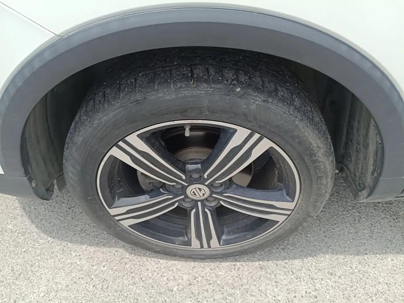 MG ZS 2017 1.5L Automatic Luxury Internet Edition — миниатюра 8