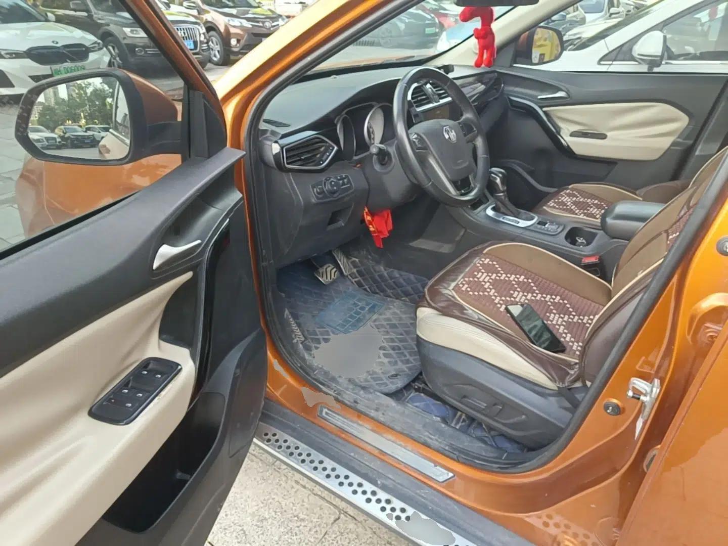 MG GS 2015 2.0TGI TST Luxury Edition — миниатюра 19