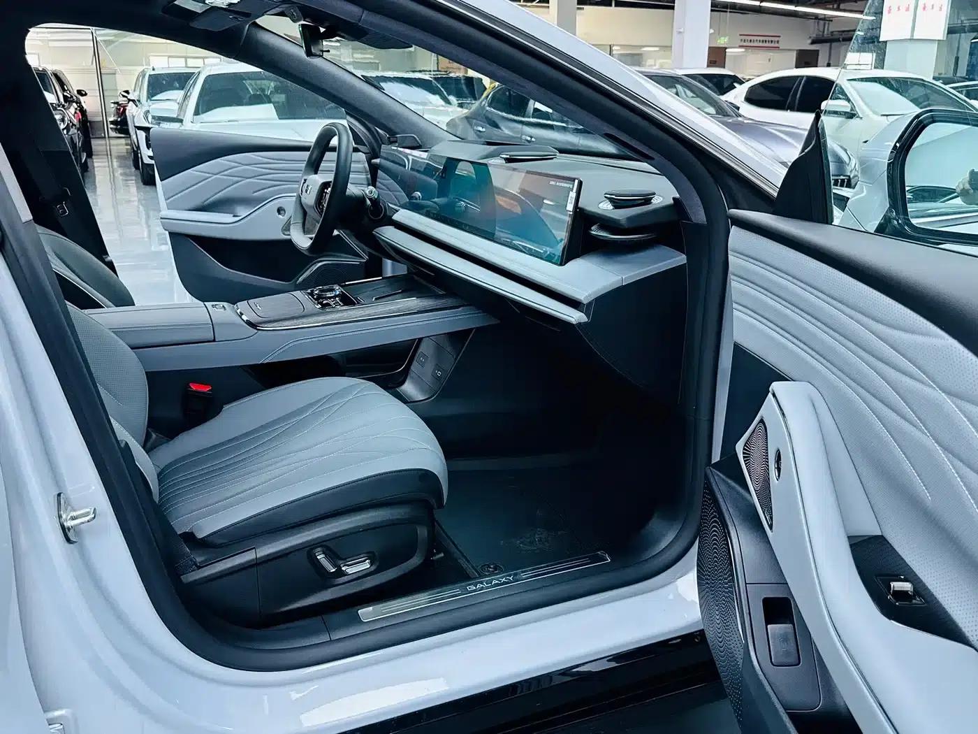 Galaxy E8 2025 Model 700km Long-Range Intelligent Driving Edition — миниатюра 8